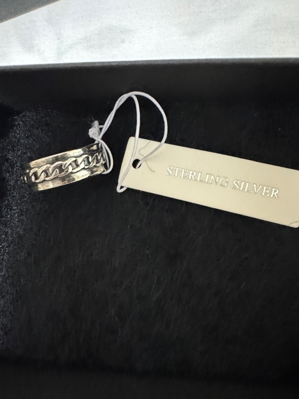Womens’s Sterling Silver Chain Accent Ring